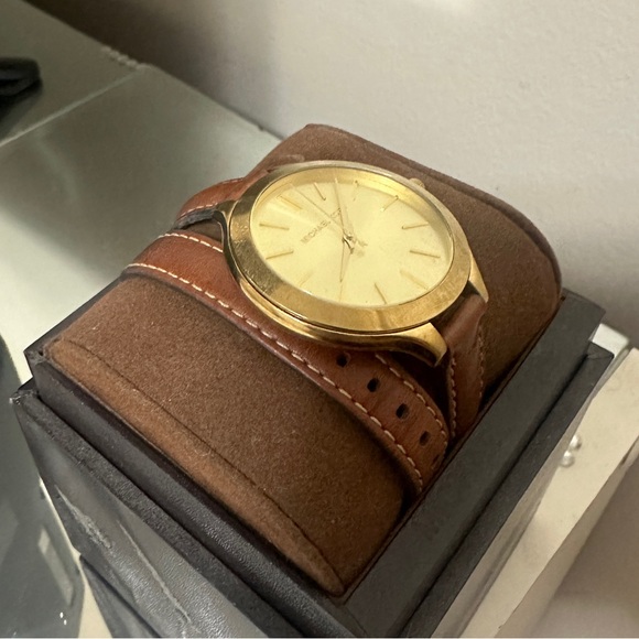 Michael Kors Gold Watch - Picture 2 of 5